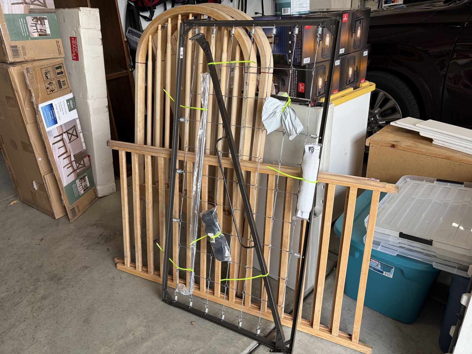 Wooden Baby Crib with New Hardware