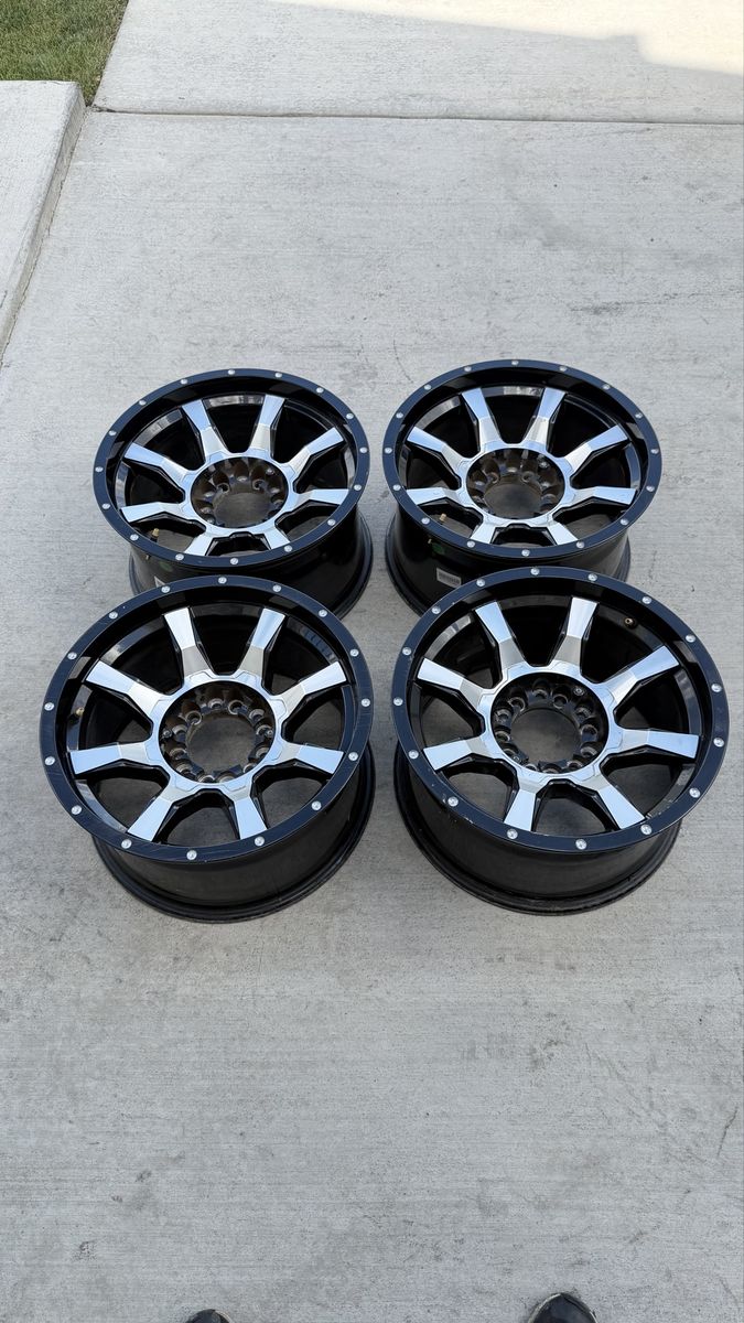 Ford F150 Toyota Tacoma Chevy GMC Dodge Moto Metal Rims 17”