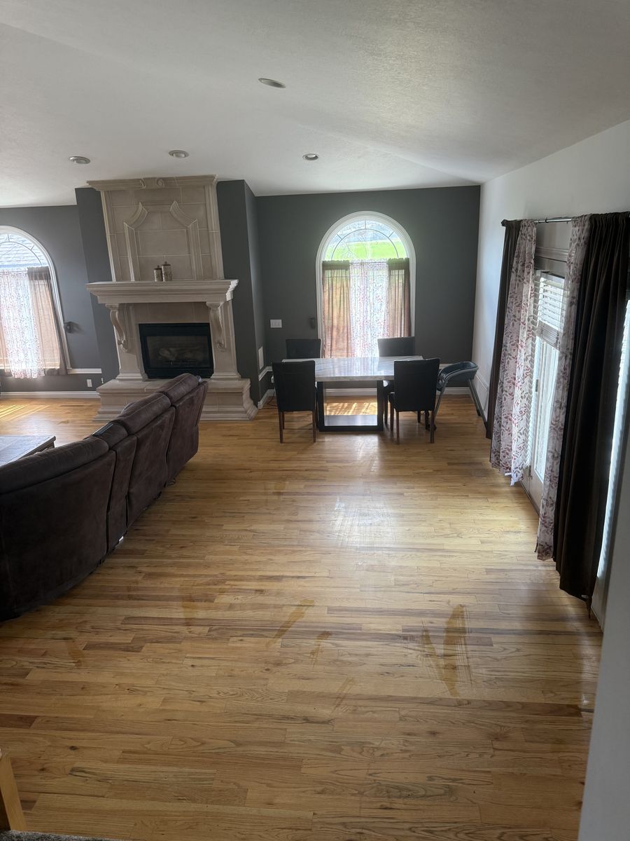 Main image 5