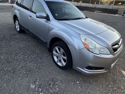 2013 Subaru Outback 2.5i Limited All-Wheel Drive Wagon - Silver, Excellent Condition