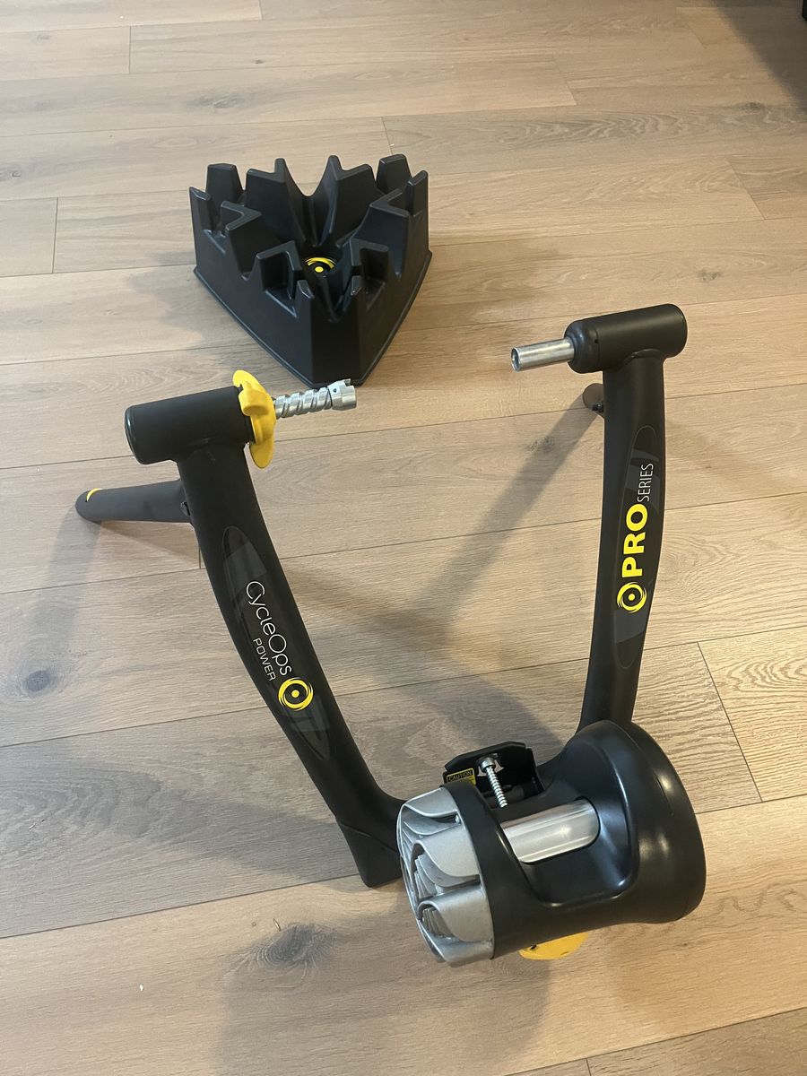 Cycling Trainer - CycleOps Indoor Bike Trainer