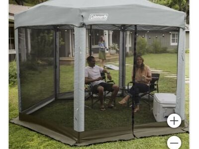 Brand New Coleman BackHone II Screenhouse