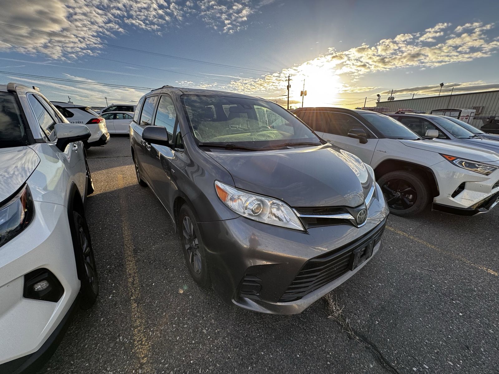 2018 Toyota Sienna LE 7-Passenger