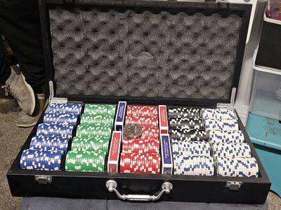 WSOP Professional 500 11.5 gram Poker Chip Set Wood Case Black