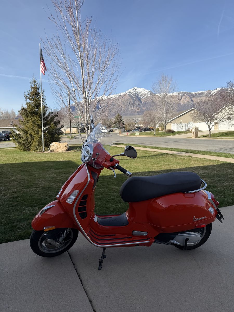 Vespa GTS Piaggio 2021