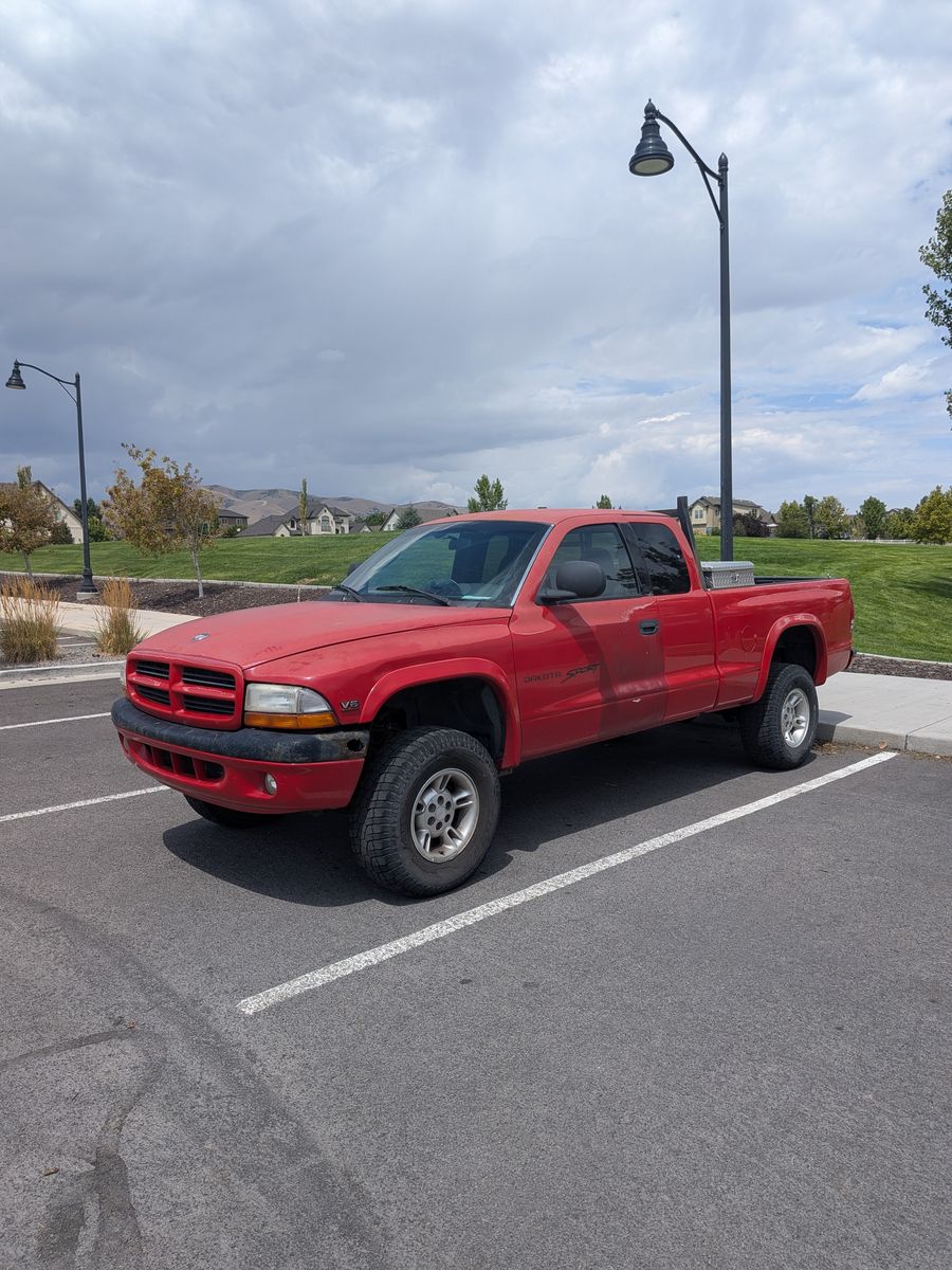 2000 Dodge Dakota Sport