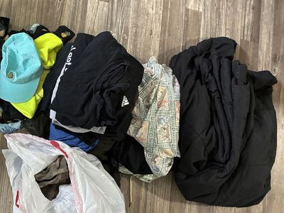XL mens clothes (hats, shirts, pants, shorts, etc)