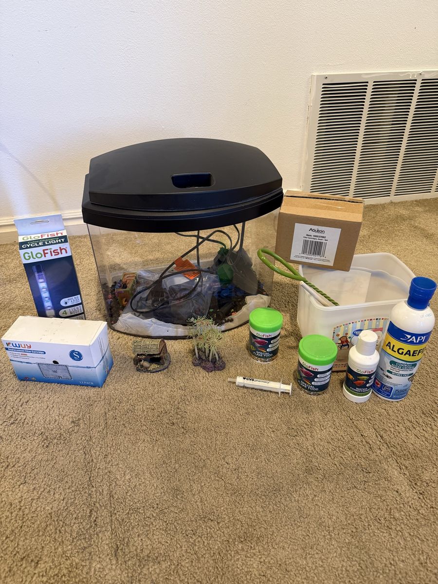 Small Aquarium Fish Tank Kit with SmartClean Technology