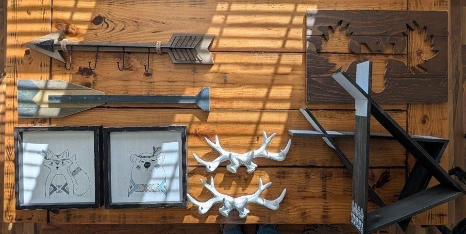 kids room decor, cabin moose decore