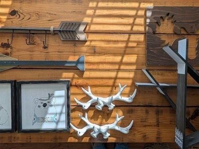 kids room decor, cabin moose decore