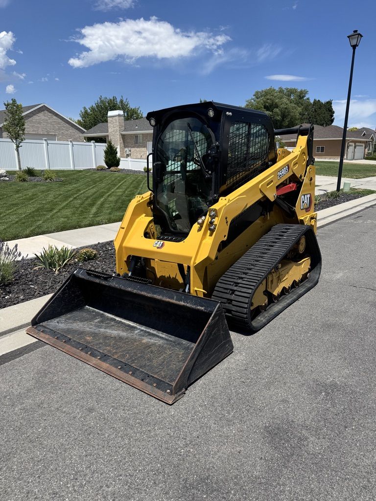 2022 Caterpillar 259D3 - 1690 Hours