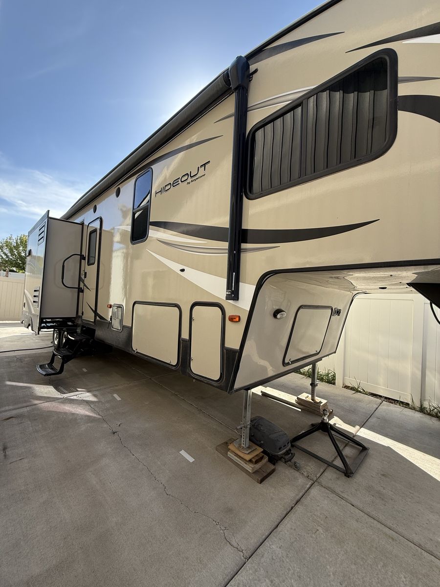2018 Keystone Hideout Bunkhouse
