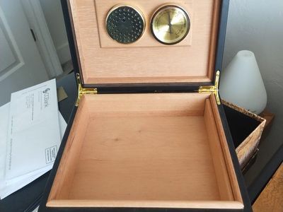 Humidor Cigar Box