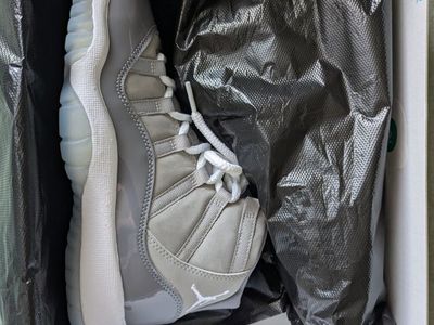 JORDAN 11 RETRO COOL GREY SIZE 5.5Y