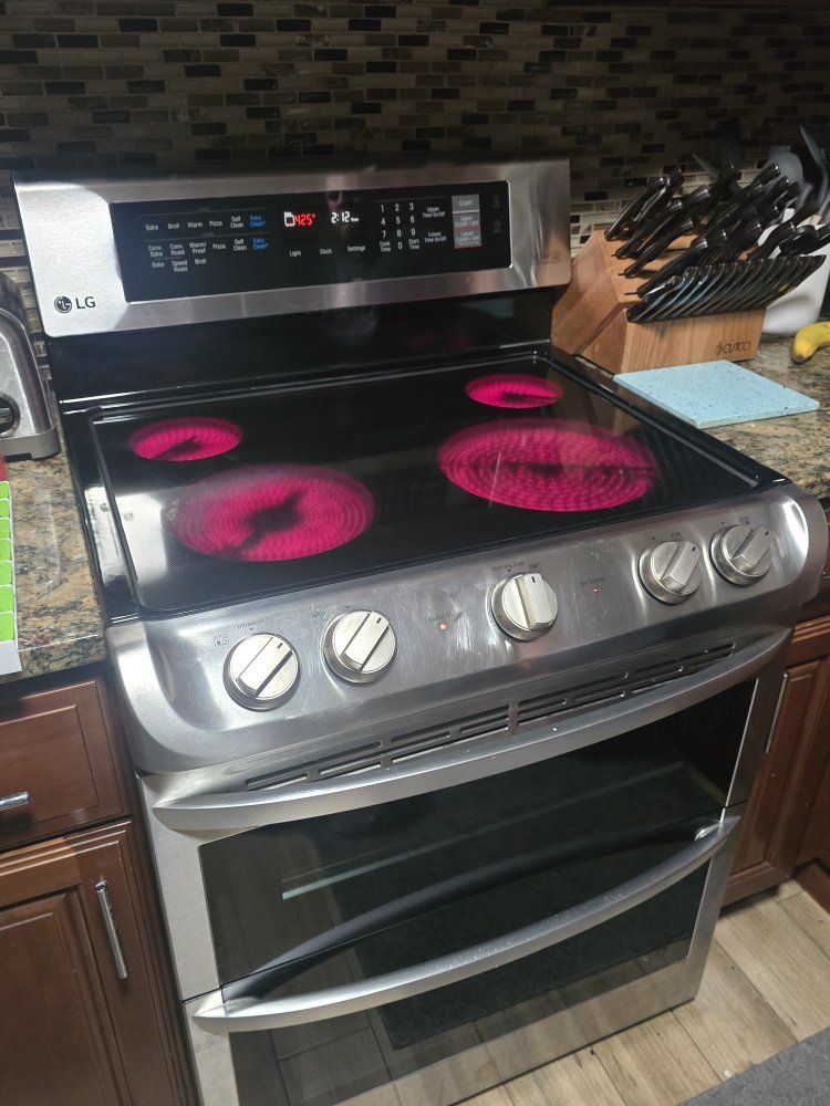 LG Double oven electric range
