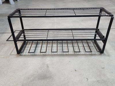 Wall mount cordless tool rack