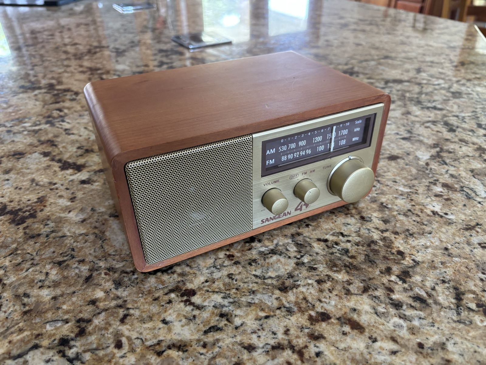 Sangean WR-11SE 40th Anniversary AM/FM Tabletop Radio - Solid Walnut Case