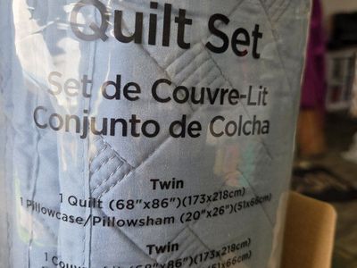 Bedsure GentleSoft Twin Quilt Set - Mineral Blue