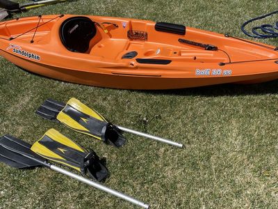 Sundolphin Kayak