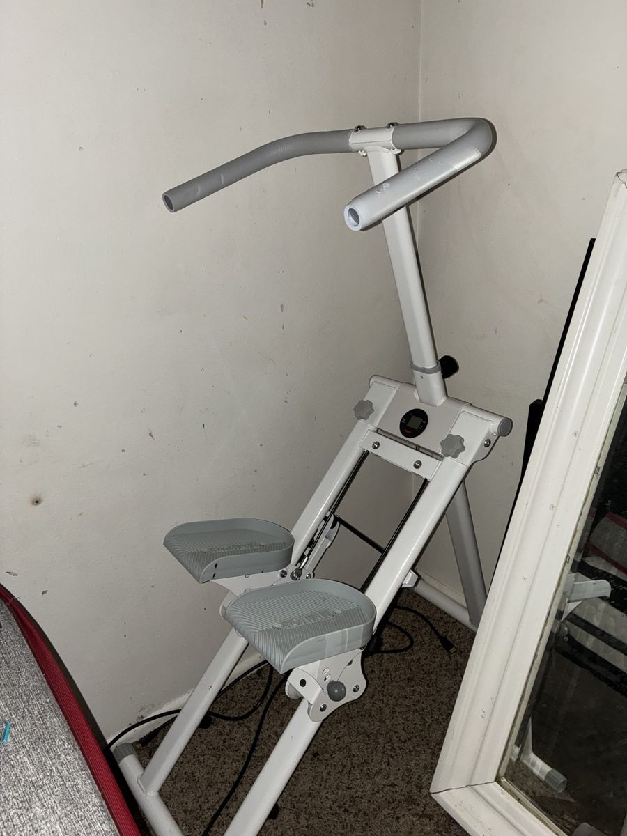 Sunny Health & Fitness Vertical Climber Exercise Machine