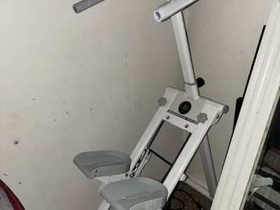 Sunny Health & Fitness Vertical Climber Exercise Machine
