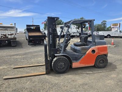 2015 Toyota 9,000# Diesel Forklift 3,600hrs