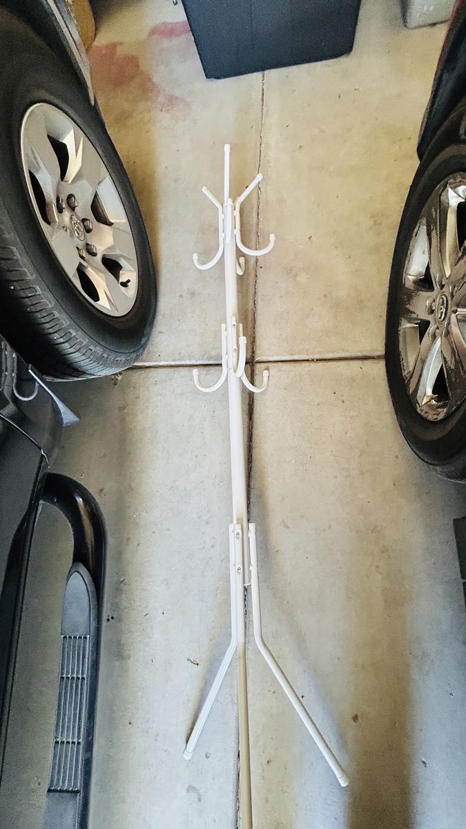 White Metal Coat Rack Stand with 8 Hooks - Freestanding Garment Hanger