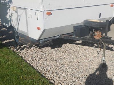 Camping Trailer Frin