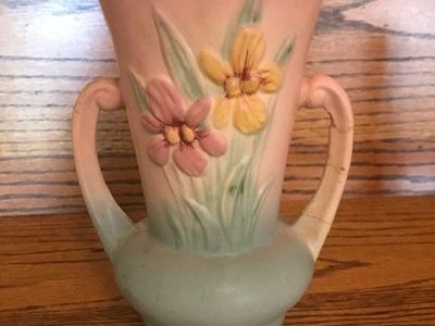 ANTIQUE HULL VASE