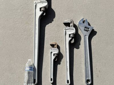 Pipe Wrenches Aluminum 36in 24in 14in Wrench