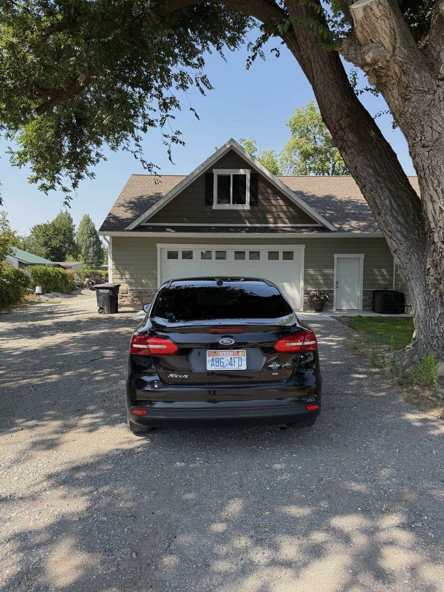 Main image 4