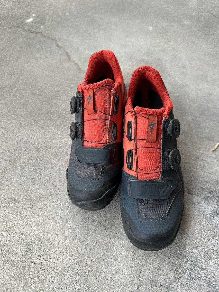 Specialized 2FD Cycling Shoes - Red/Black Clip-In - Size 43 (Men's 9.5)