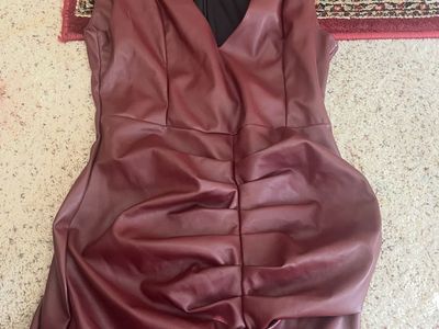 Micas Women's Burgundy Faux Leather Size large