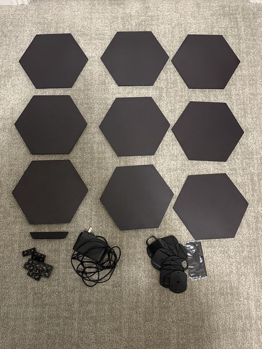 9 Nanoleaf hexagonal wall panels