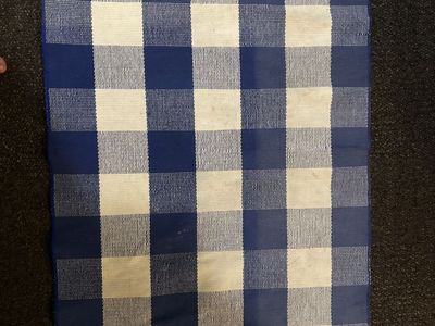 Blue/white checkered mat