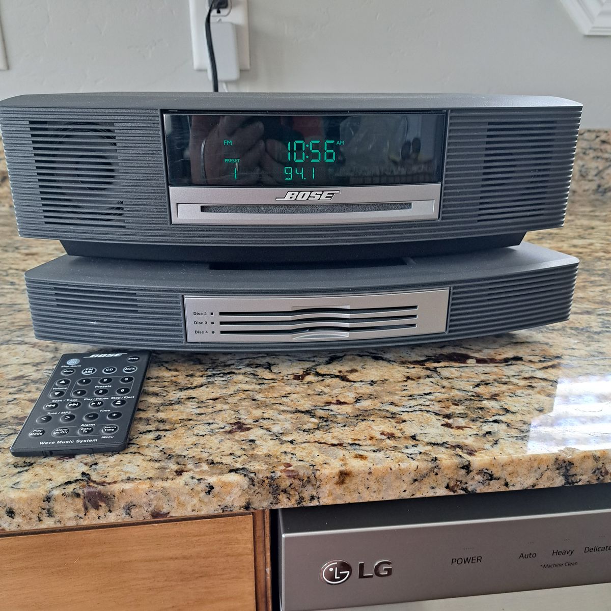 Bose AM/FM Stereo and CD Player