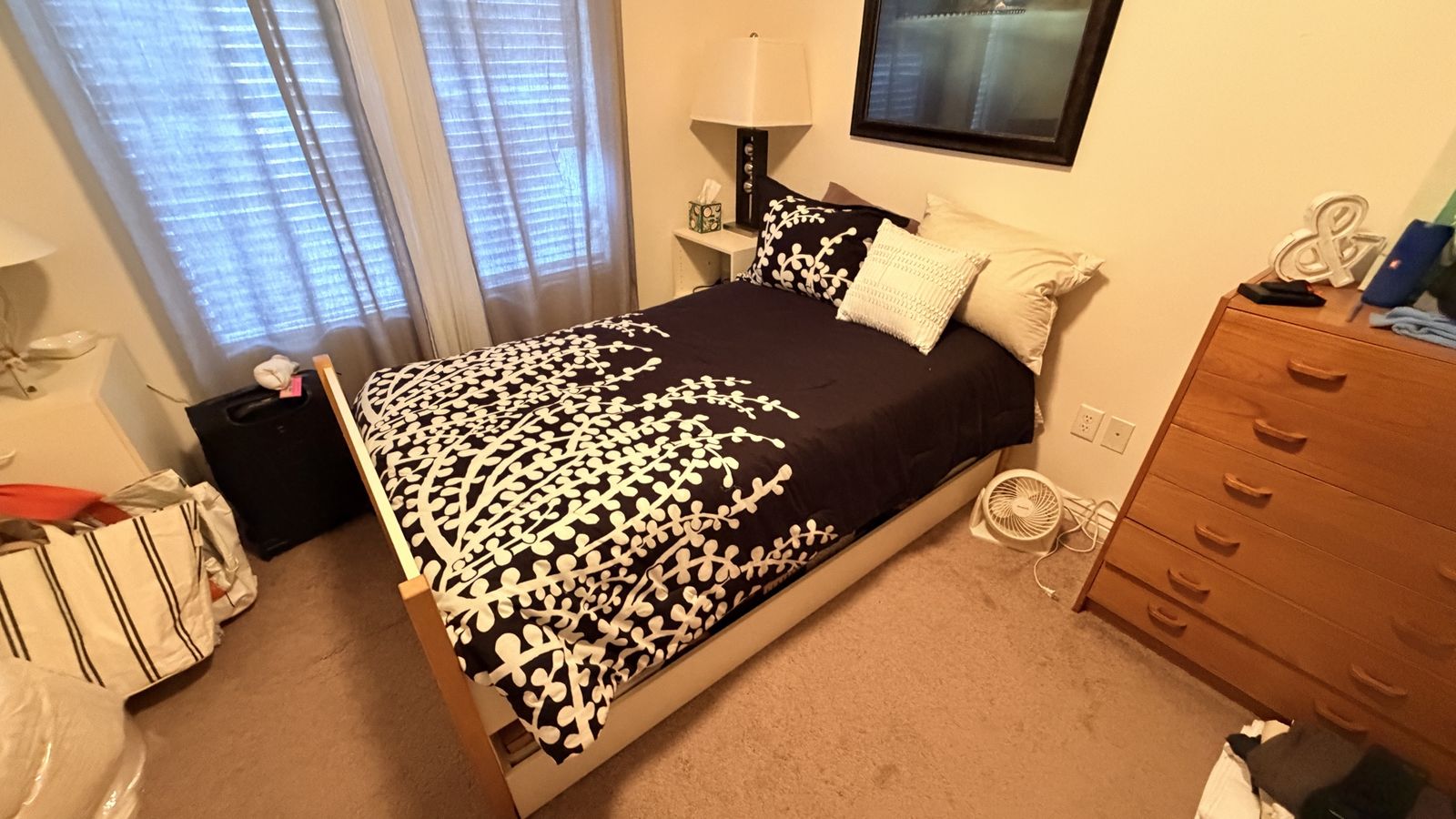Twin Bed w/ Trundle