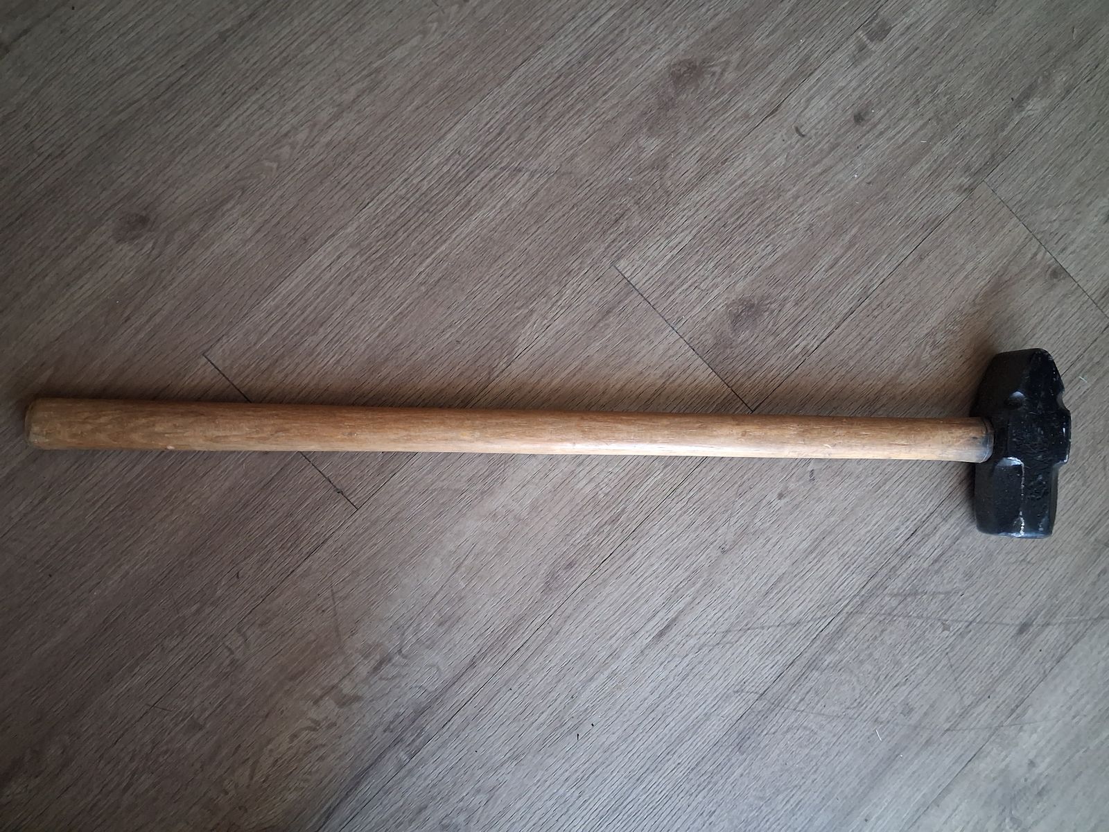 Main image 2