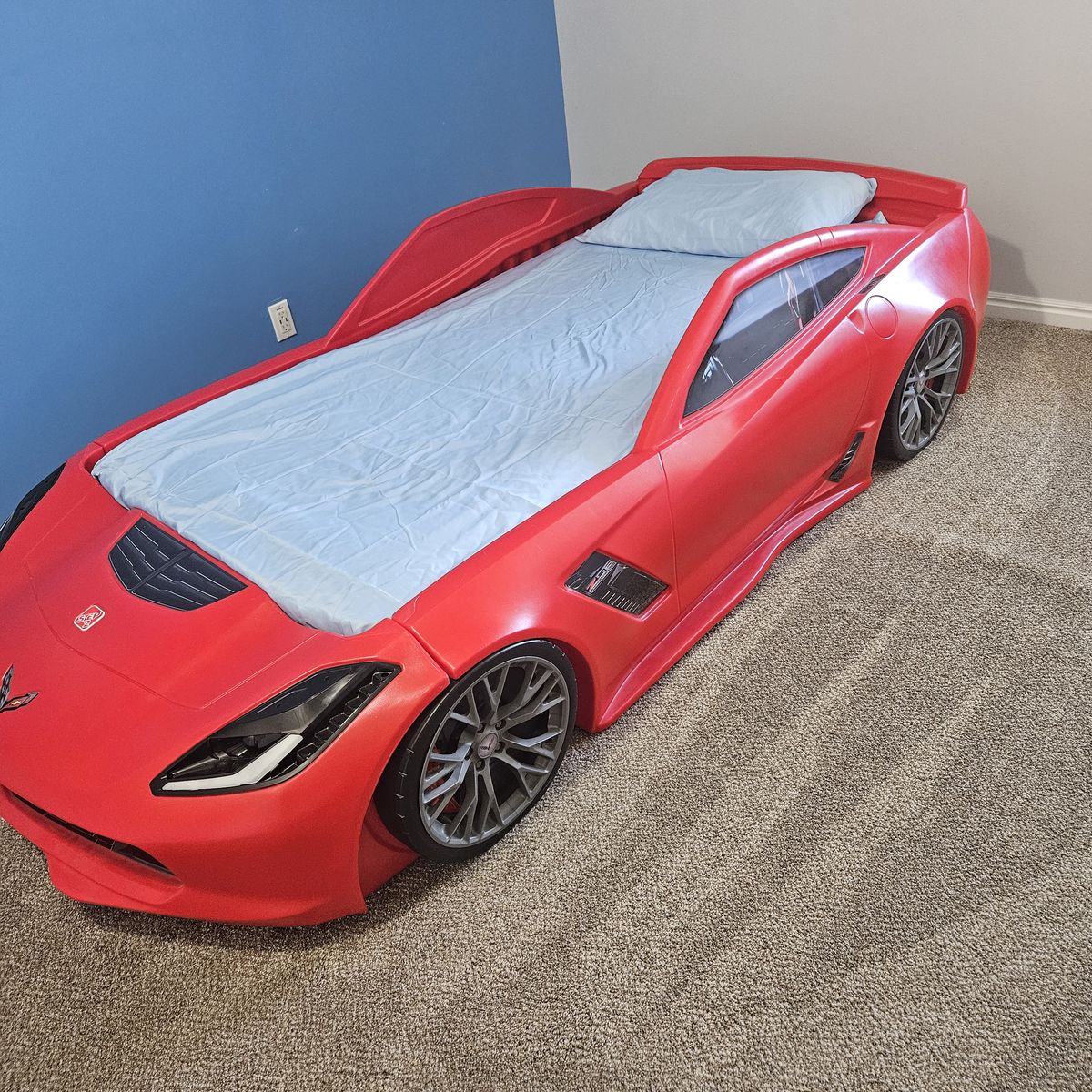 Child's car bed