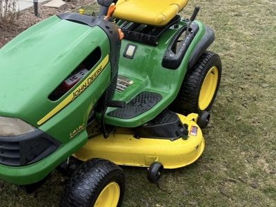 2006 John Deere La130 Riding Mower