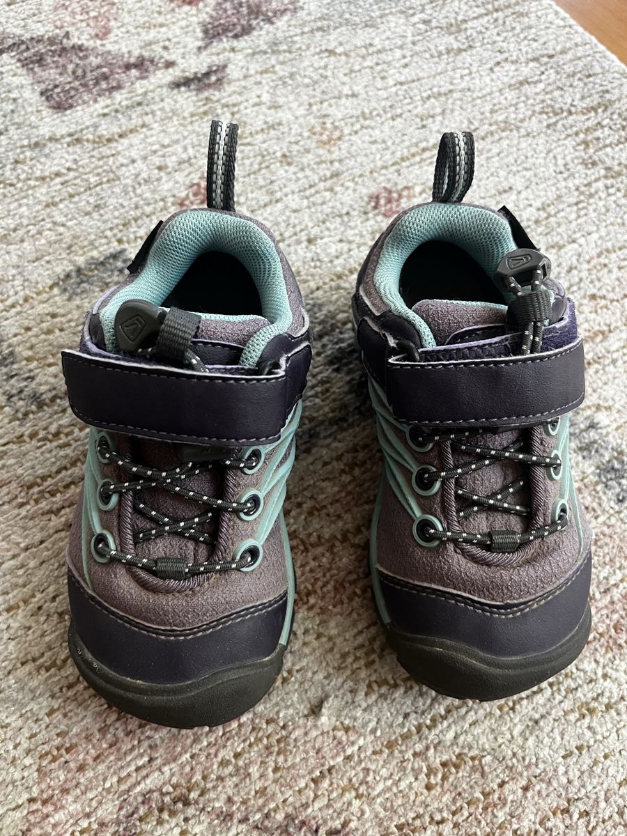 Keen Toddler Sneaker size 8
