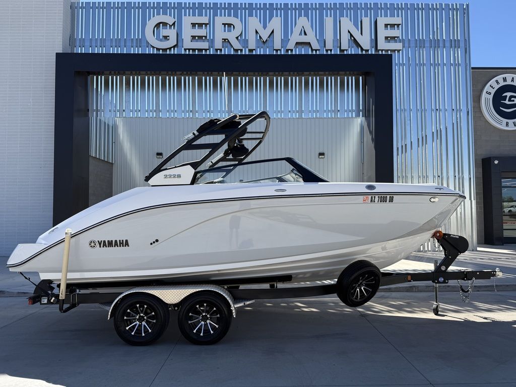 2023 Yamaha Marine 222S