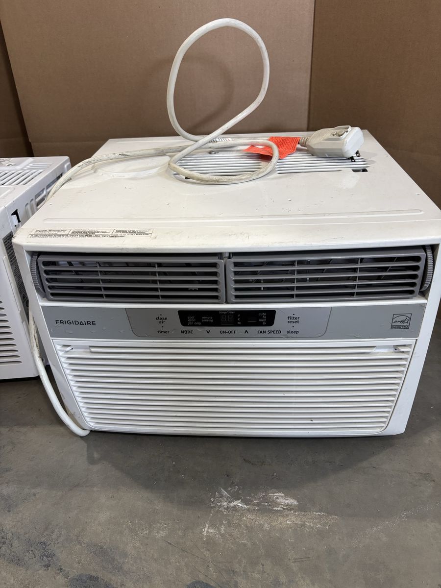 Frigidaire window air conditioner 8000 BTU