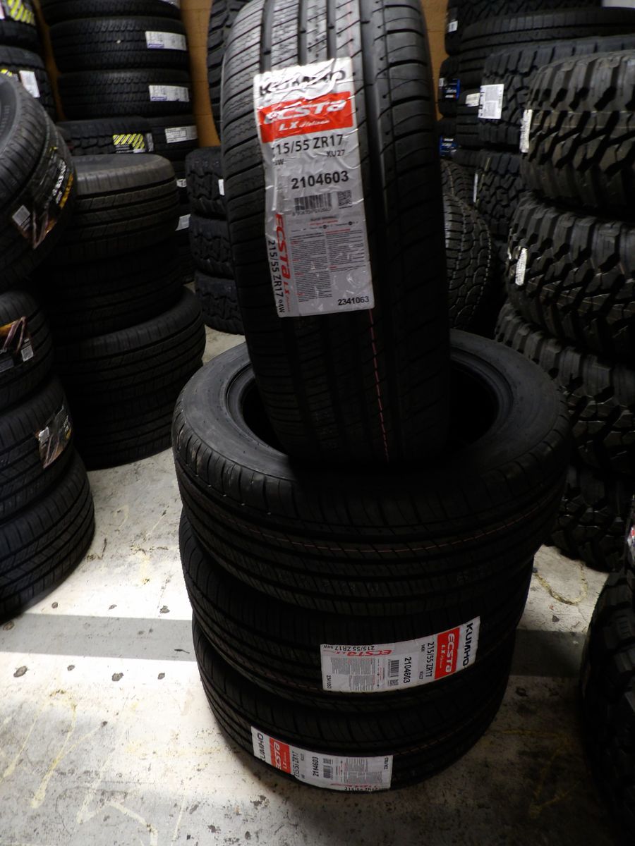 215/55R17 KUMHO ECSTA LX PLATINUM SET OF  NEW TIRES