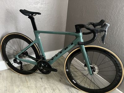 2022 Vitus ZX-1 EVO Aero Road Bike