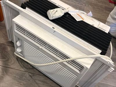 In window AC