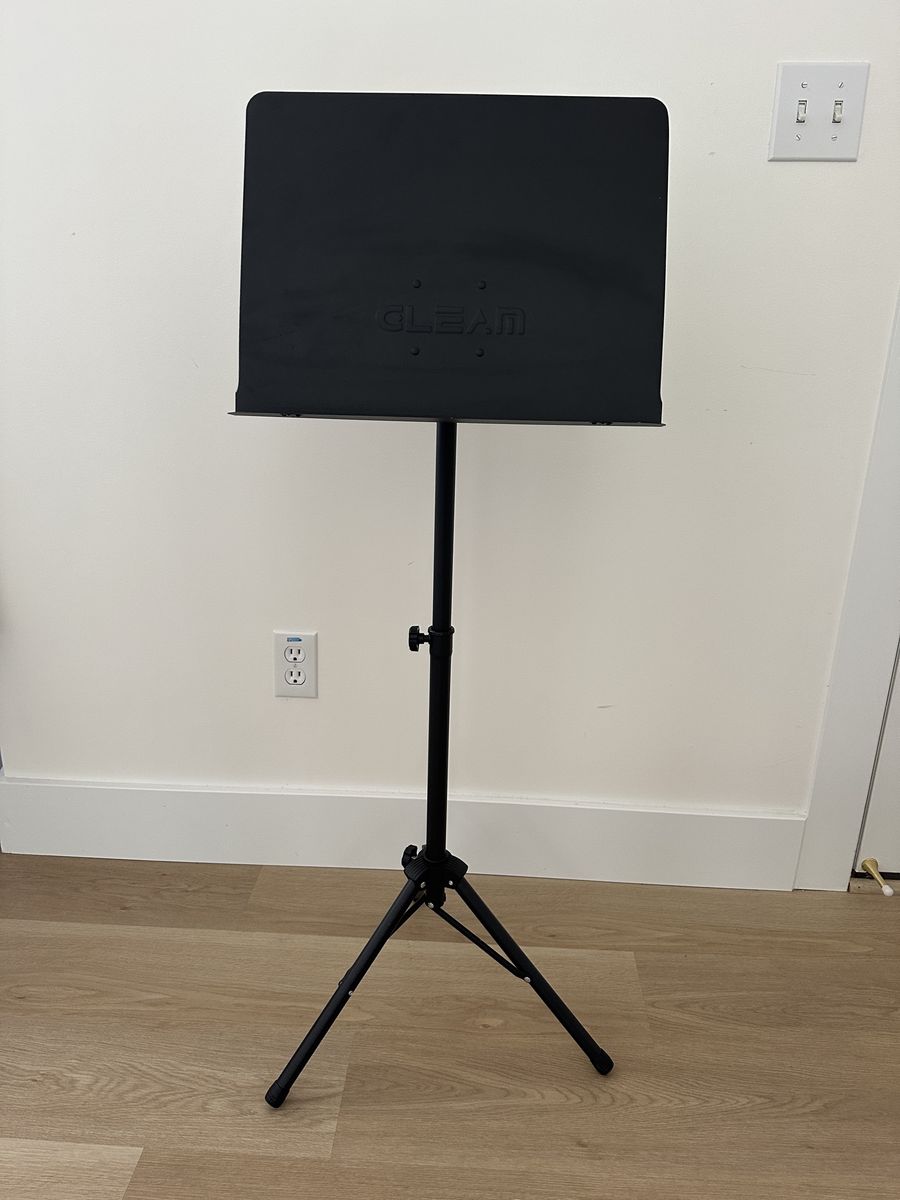 Nice Sturdy Portable / Foldable Music Stand