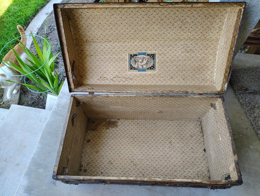 Main image 3