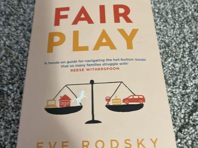 Fair Play by Eve Rodsky: Share the Mental Load, Rebalance Your Relationship, Transform Your Life