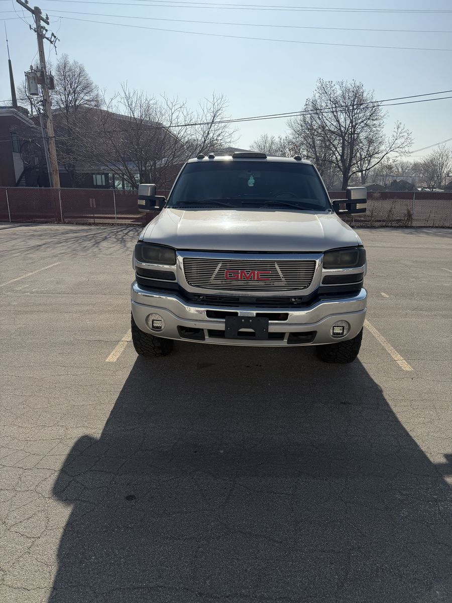 2005 GMC 2500 SLT